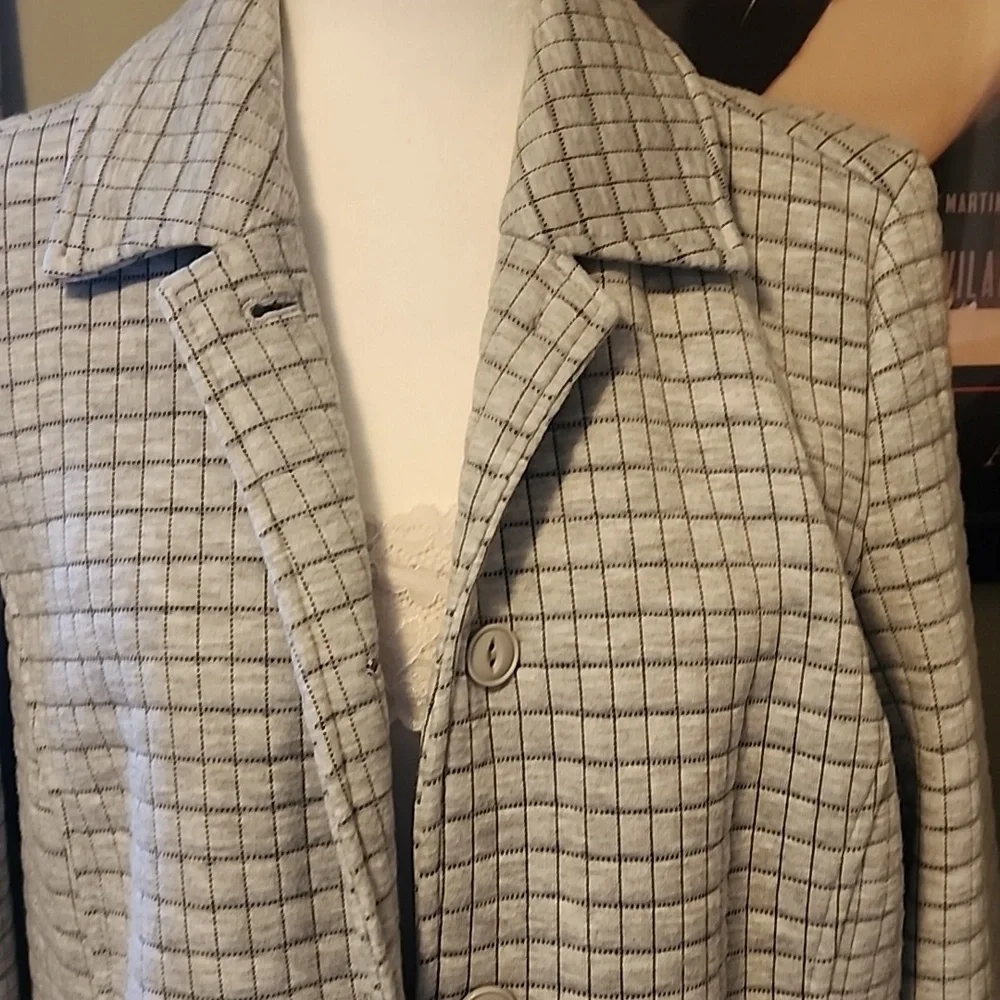 Jacket - Picture 2 of 3